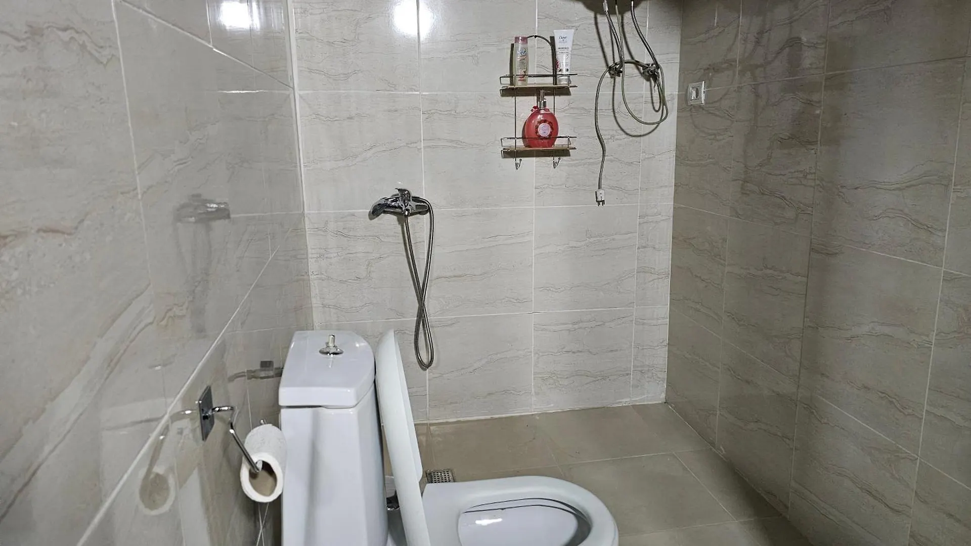 Bob Marley Bnb & Hostel Tirana Frühstückspension