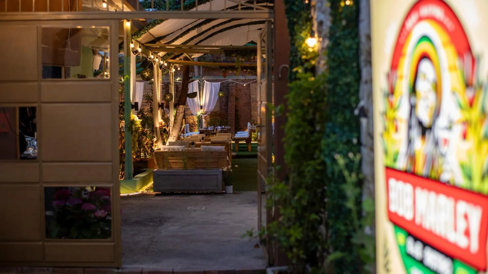 Bob Marley Bnb & Hostel Tirana Bed & Breakfast