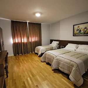 In Center Отель